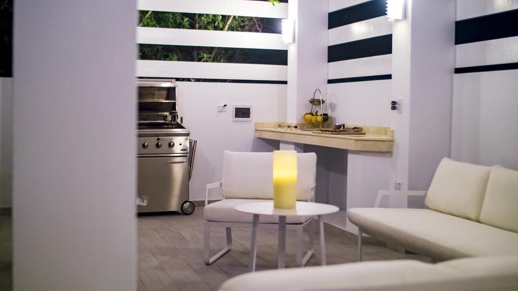 Villa Noah Palm Beach Bagian luar foto